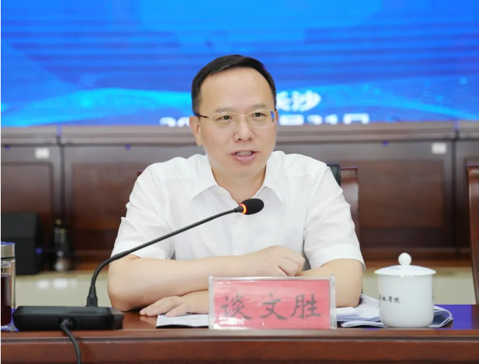 2024新澳门原料网大全