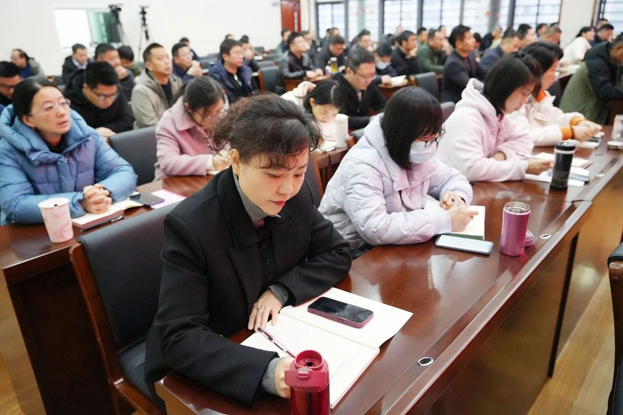 2024新澳门原料网大全