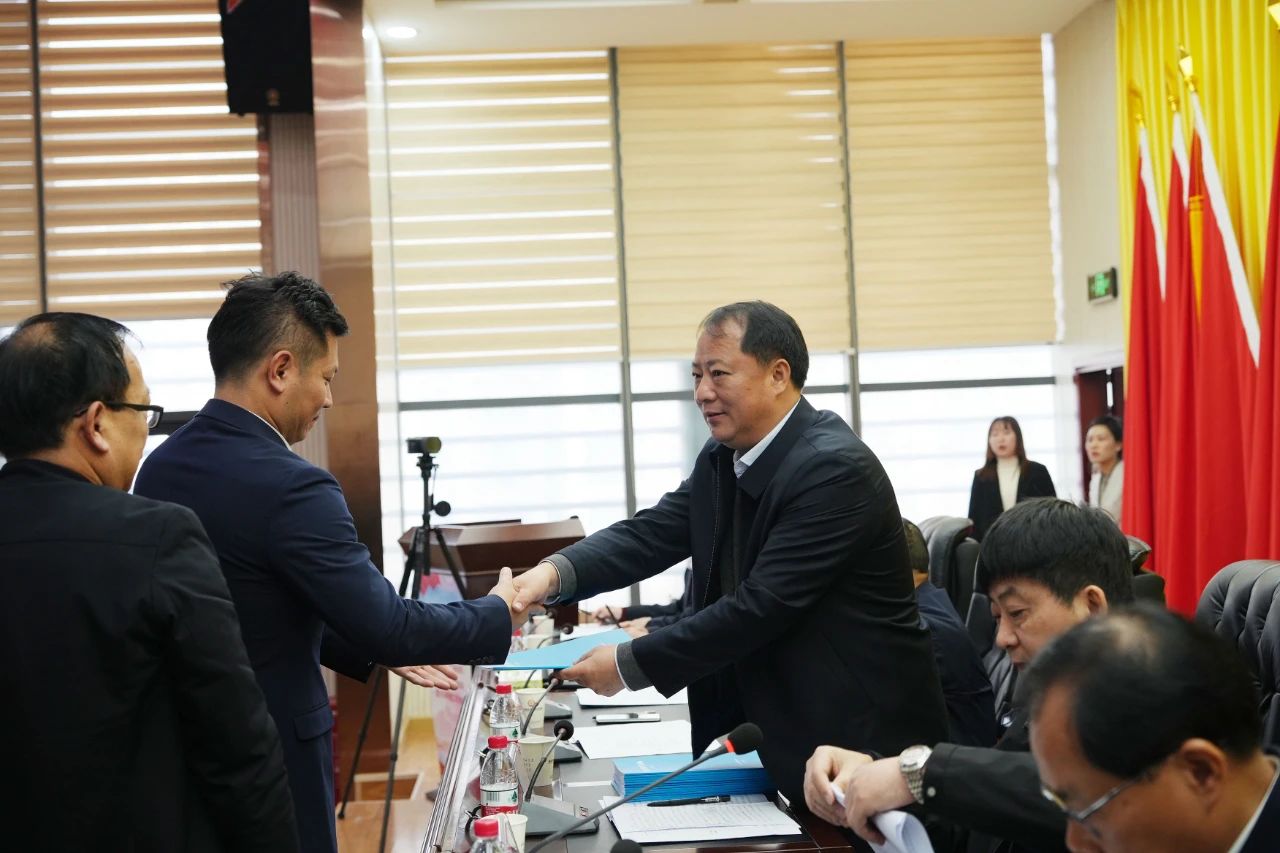 2024新澳门原料网大全