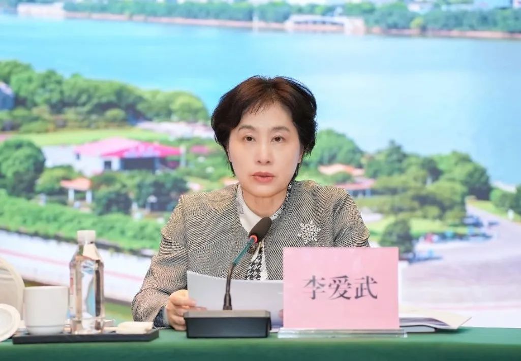 2024新澳门原料网大全