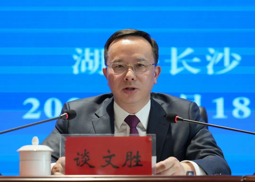 2024新澳门原料网大全
