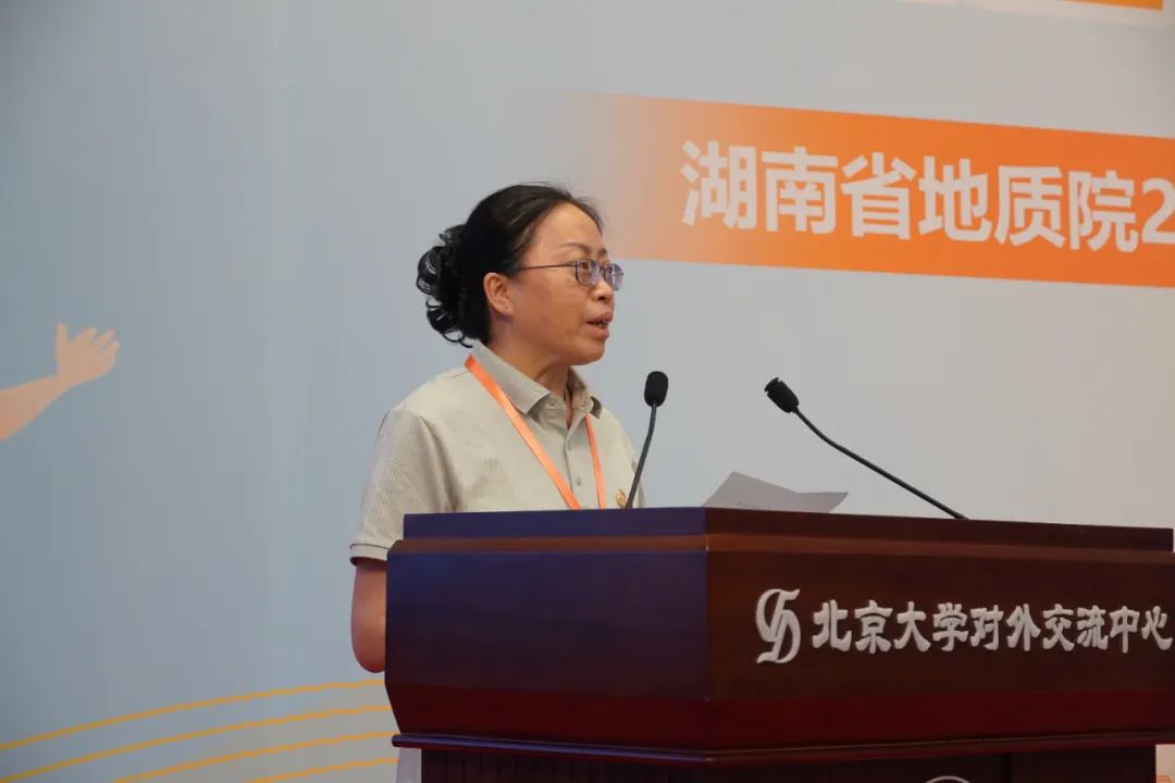 2024新澳门原料网大全